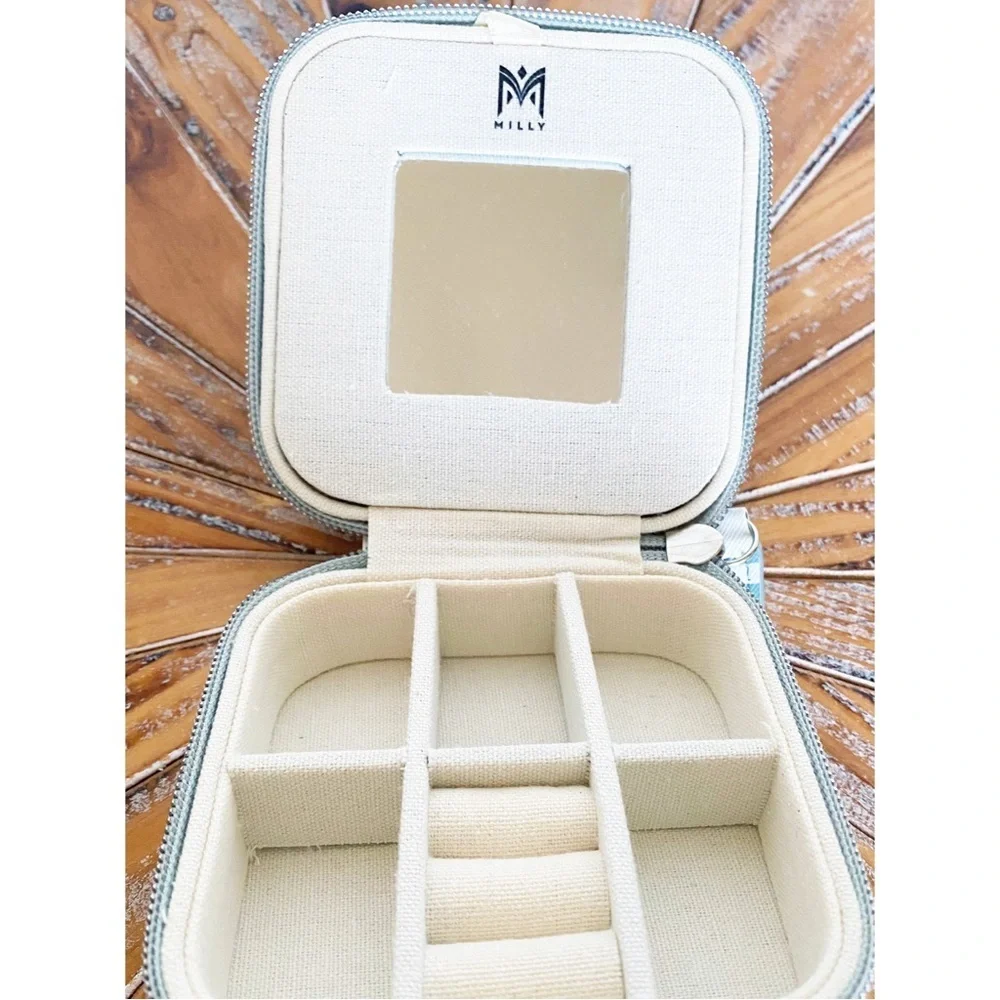NWOT Milly Traveling Jewelry Case